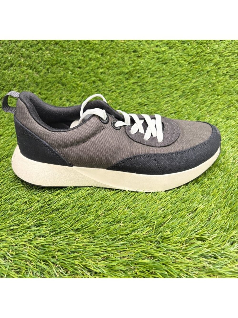 Allbirds Courier Womens Size 9 Black White Athletic Running Shoes Sneakers